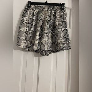 Light gray snakeskin shorts